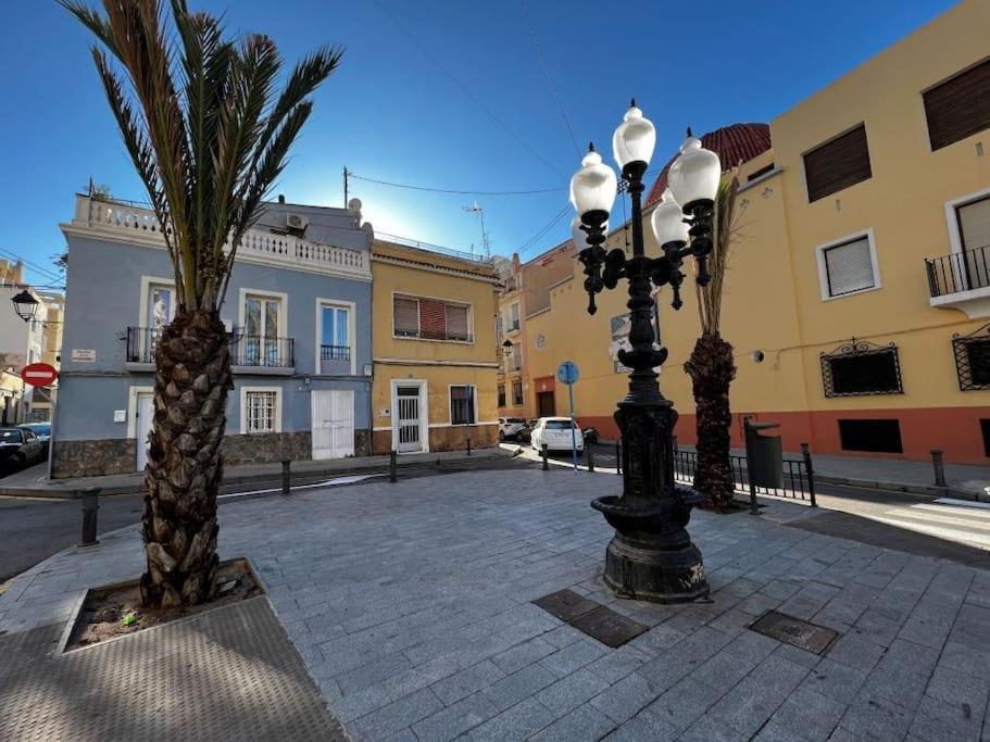 Great Apartment Close To Plaza De Torres Alicante Extérieur photo